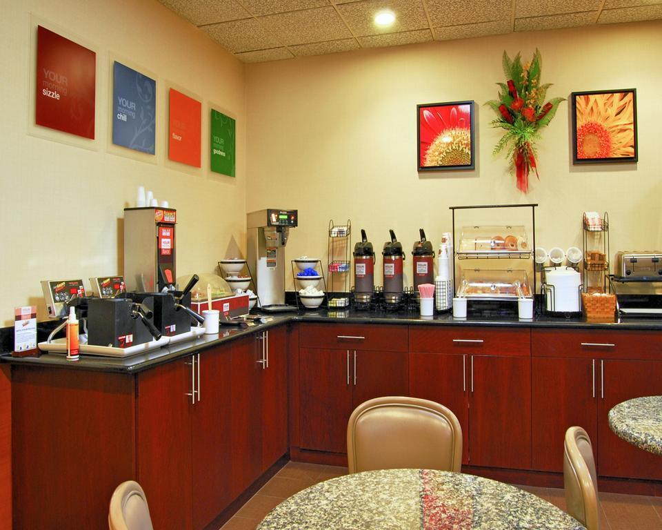 Red Roof Inn Pittsburgh - Mcknight Rd McCandless Township Экстерьер фото