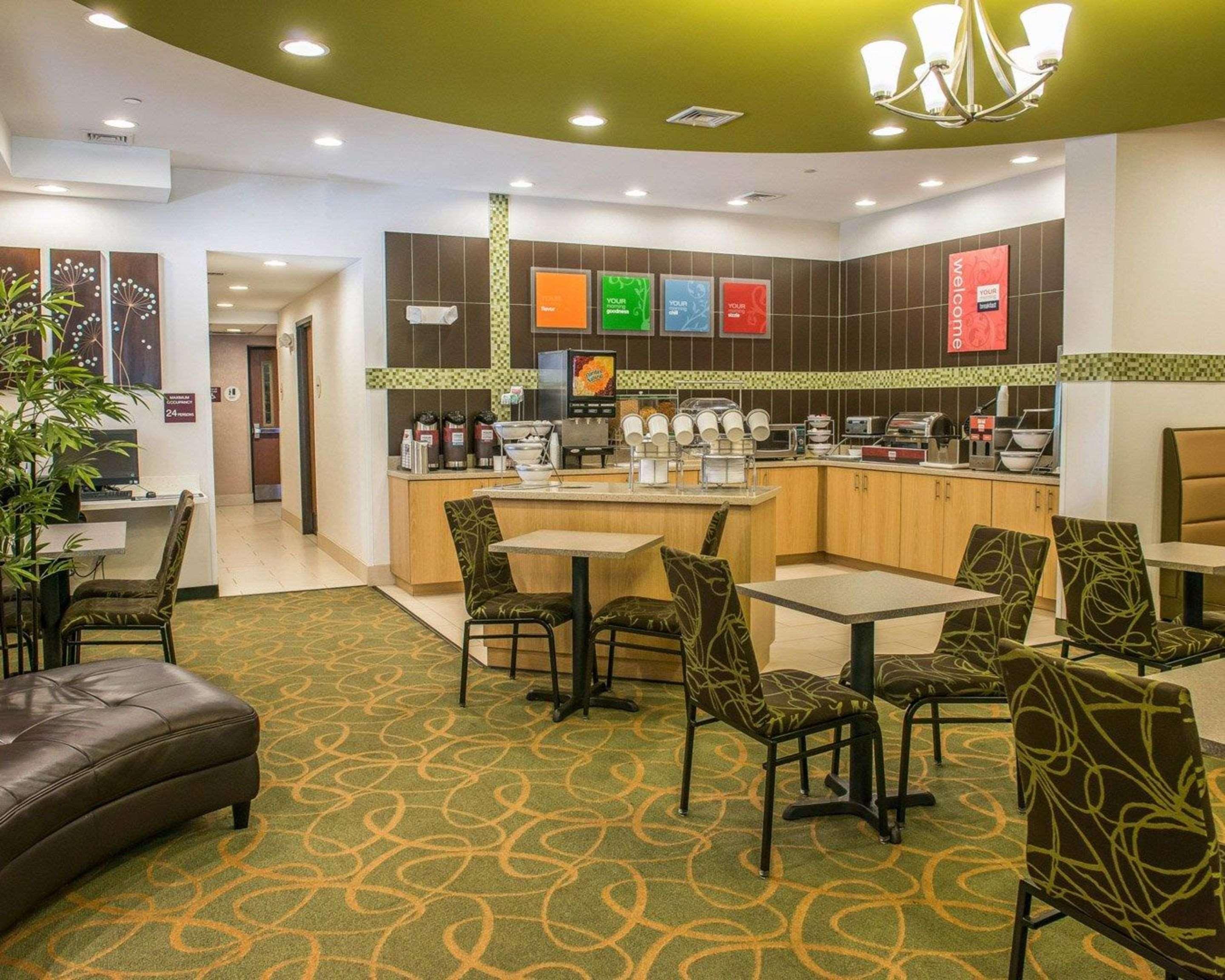 Red Roof Inn Pittsburgh - Mcknight Rd McCandless Township Экстерьер фото